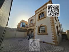 فيلا للايجار في المويهات 1 قريبه من المسجد مباشره ومن مول نستو  التله والمدارس والمستشفي السعودي الالماني