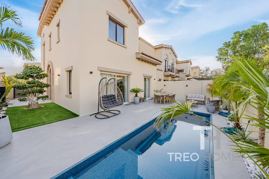 Beautifully Upgraded | Swimming Pool| 3E