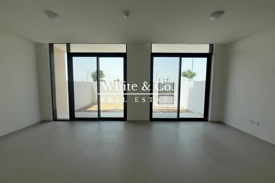 12 Cheques | Landscaped | Brand New 12 Cheques | Landscaped | Brand New