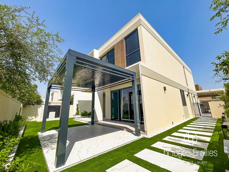 4 BED + M| SEMI OPEN KITCHEN | W GARDEN LANDSCAPED