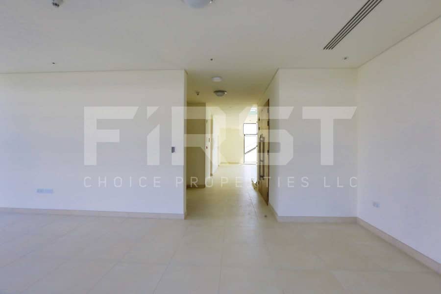 8 Internal Photo of 4 Bedroom Villa in West Yas Yas Island (22). jpg