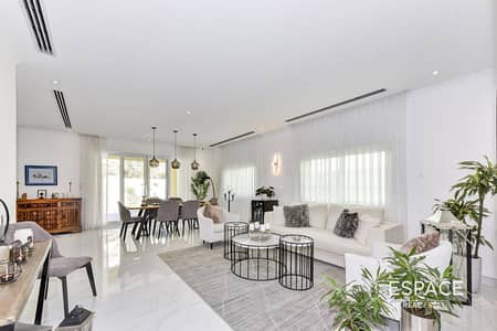 3 Bedroom Villa for Sale in Jumeirah Park, Dubai - Upgraded | Private Location | 3BR Large
