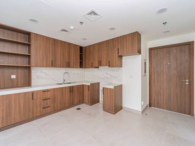 PODIUM LEVEL | POOL VIEW | BRAND NEW | VACANT
