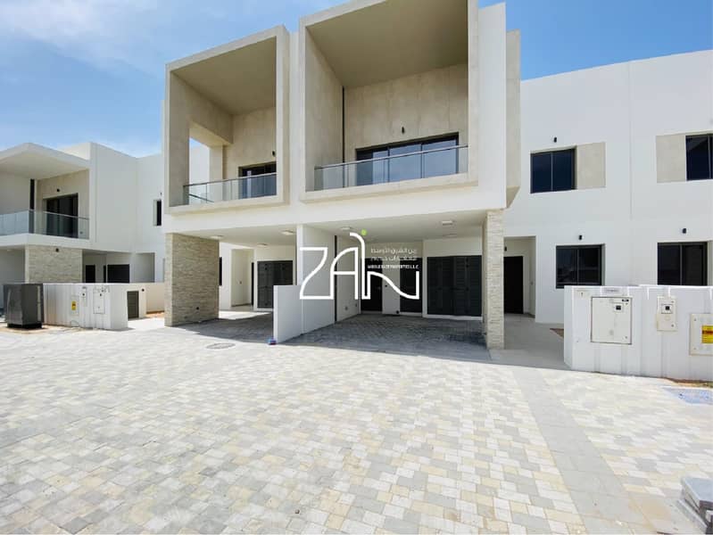 Luxury Living 3BR Duplex Golf Course Community