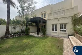 فیلا في زلال 2،زلال،البحيرات 3 غرف 275000 درهم - 11594544