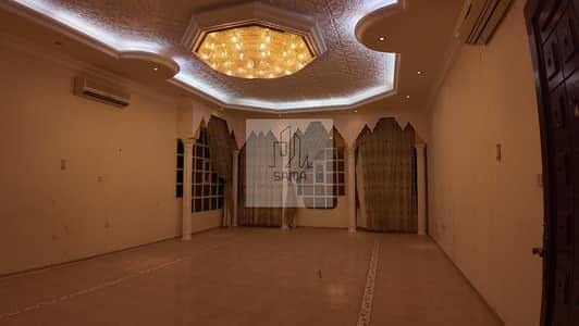 فیلا 6 غرف نوم للايجار في الظاهر، العین - WhatsApp Image 2025-06-29 at 10.59. 10 PM (1). jpeg