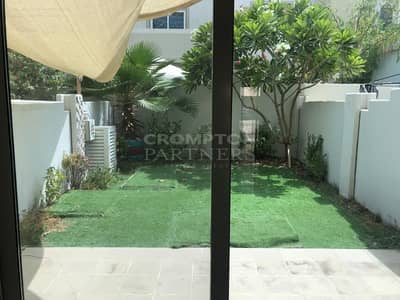 2 Bedroom Villa for Sale in Al Reef, Abu Dhabi - Modern Design | Spacious Living| Private Garden