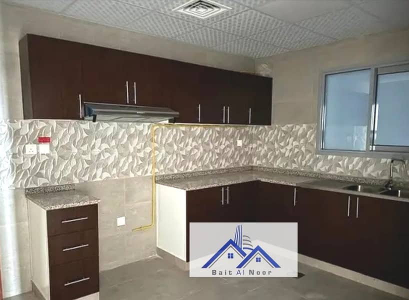 8 KITCHEN 1. jpeg