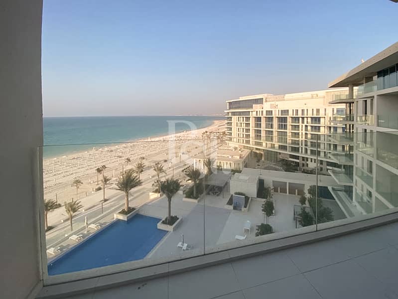 mamsha-t9-saadiyat-island-abu-dhabi-balcony-view (1). jpg