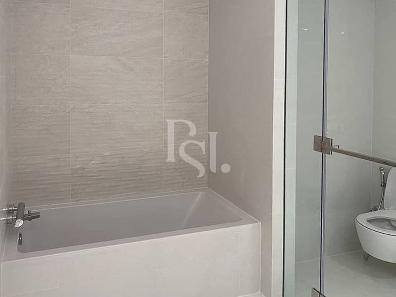 10 mamsha-t9-saadiyat-island-abu-dhabi-bathroom. jpg