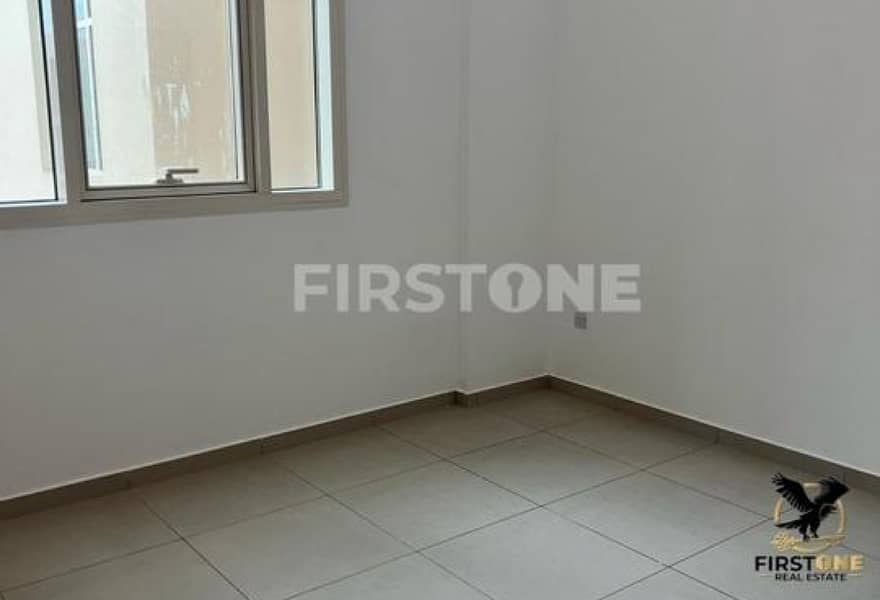4 59d1d560-ef7a-4889-9334-79db25b74b95. jpg