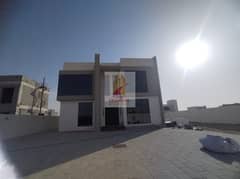 فیلا في العوير 4 غرف 180000 درهم - 12081289