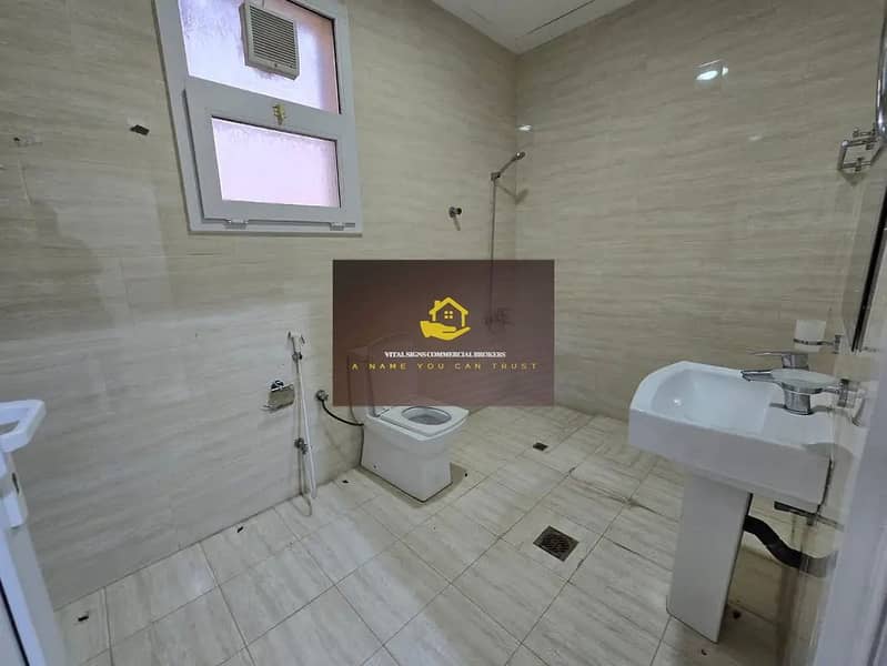 11 c4cd75ed-5ed2-4a3a-99c0-5dc0364ac402. jpg