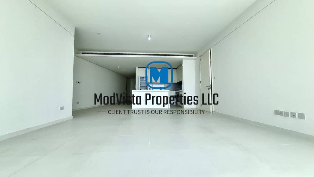 30 0852a012-01ae-45c2-92ee-7d9307e42bce. jpg