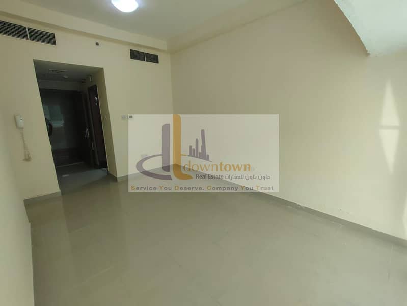 6 صورة واتساب بتاريخ 1446-11-06 في 18.56. 56_2b7306e0. jpg