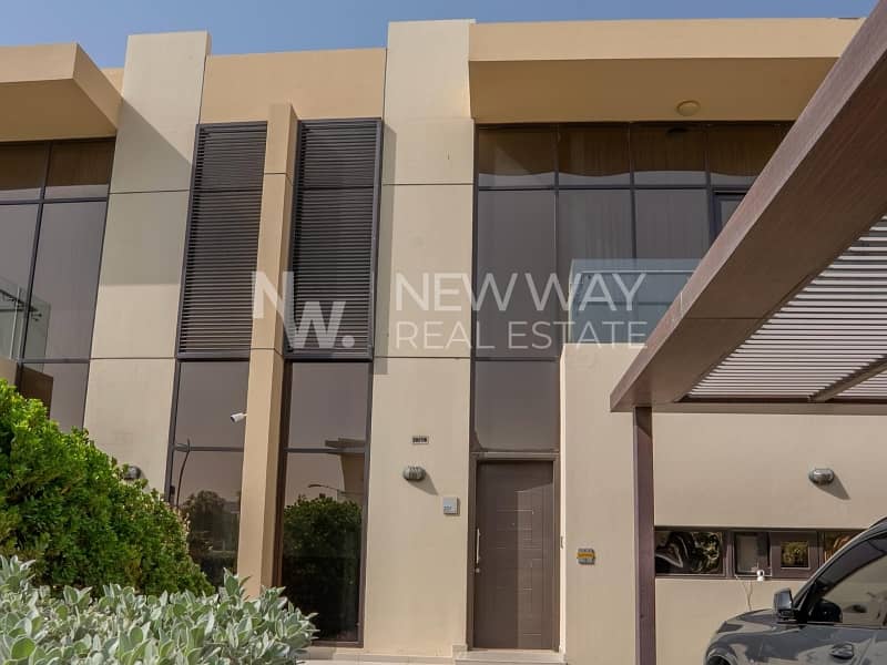 Spacious Layout | 3BR Townhouse | Prime Location