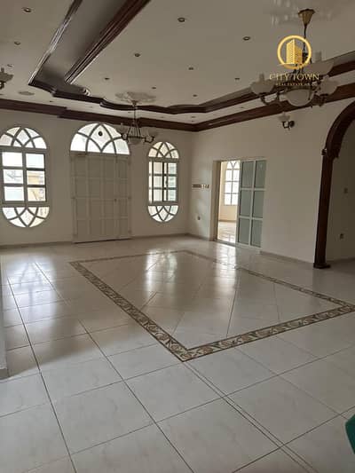 فیلا 4 غرف نوم للايجار في المويهات، عجمان - IMG-20250619-WA0201. jpg