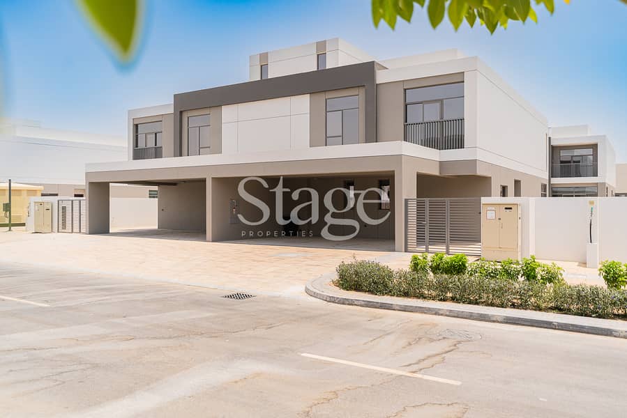 Spacious 5BR Villa | Beachfront Villa | G+1+Roof