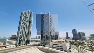 Opulent Sky Villa | Modern 3BR+M | Big Terrace