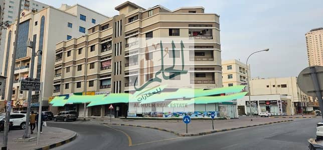 11 Bedroom Building for Sale in Al Rumaila, Ajman - 20250701_025443. jpg
