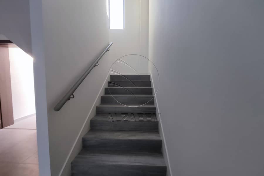 5 WhatsApp Image 2024-02-11 at 8.54. 09 PM (1). jpg