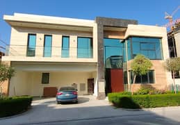 FULLY CUSTOMIZE | LUXURY CLASS | PRIVATE POOL | GREEN COMMUNITY