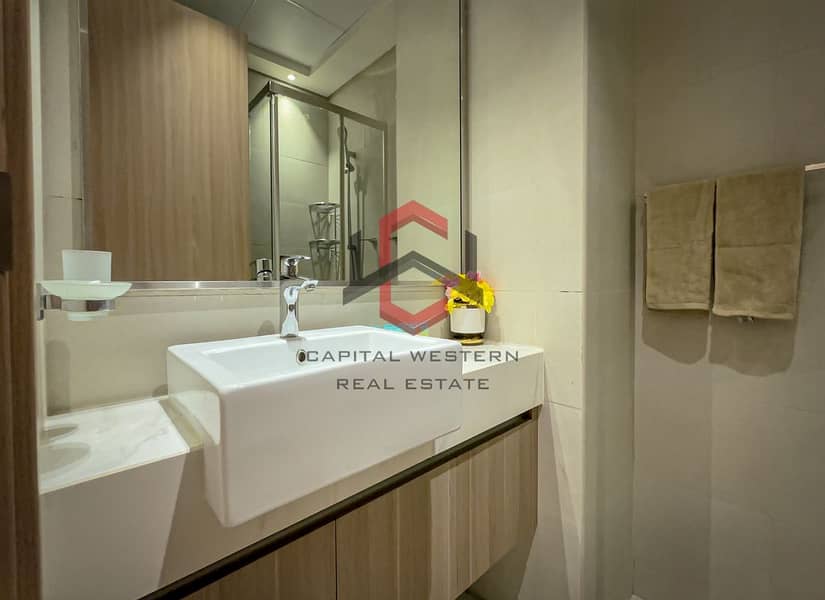 13 Azizi apartment 52. jpg