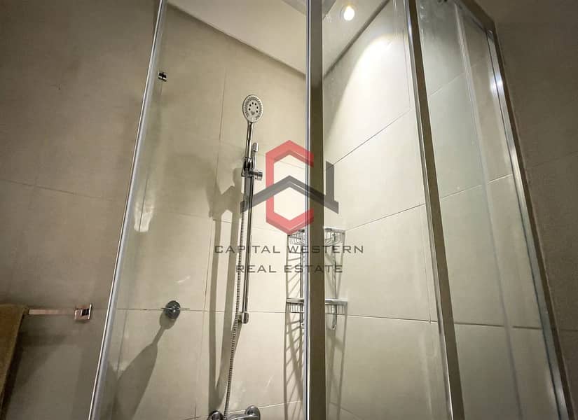 15 Azizi apartment 54. jpg