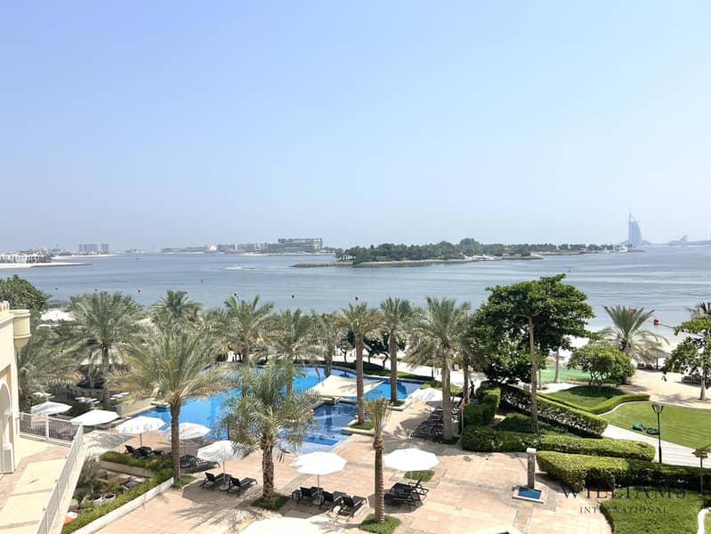 位于朱美拉棕榈岛，海滨公寓，巴斯里公寓 1 卧室的公寓 185000 AED - 12084805