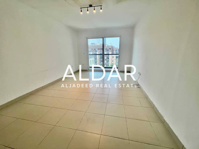 Fitted Kitchen |Modern Layout |Well-Maintained