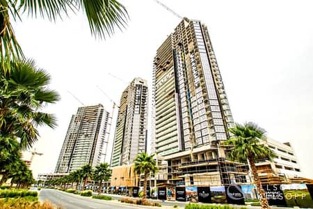 Studio | High Floor | Golf Course Views Studio | High Floor | Golf Course Views