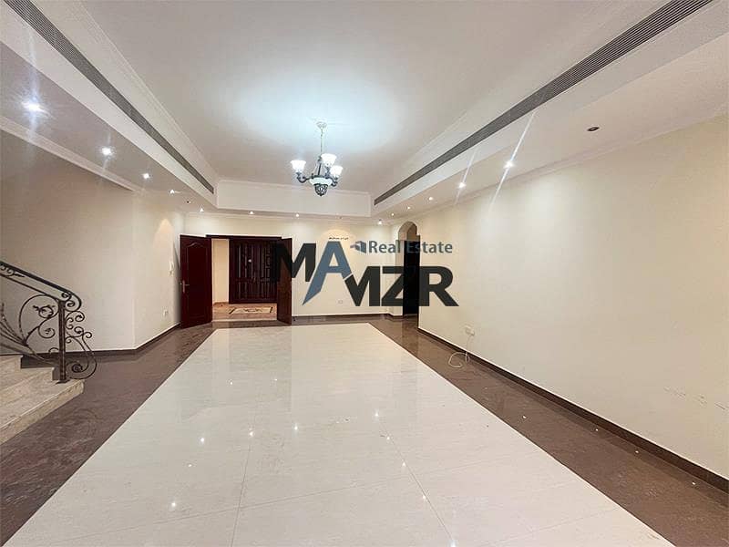 位于哈里发城 4 卧室的别墅 210000 AED - 12065854