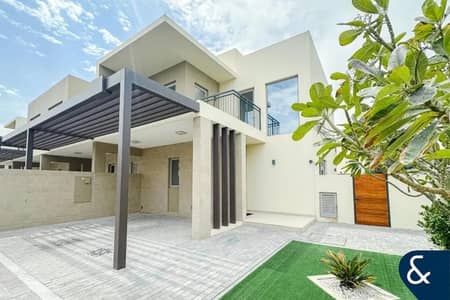 3 Bedroom Villa for Rent in Arabian Ranches 2, Dubai - Furnished | Pool Backing | Available July