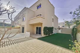 Vacant | Private Pool | Double Row - Corner | Garden
