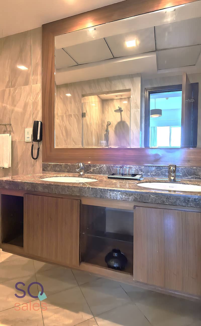 19 Deluxe Two Bedroom  (21). jpg