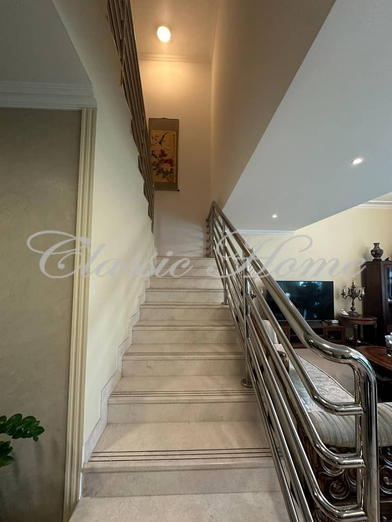8 stairs 1. jpg