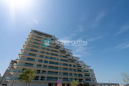 2 Bedroom Flat for Sale in Al Raha Beach, Abu Dhabi - Ready To Move|2 Bedrooms with Balcony|Canal View