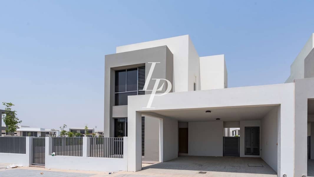 5-Bed Beautiful Home | Biggest Corner Plot | Sidra Villas