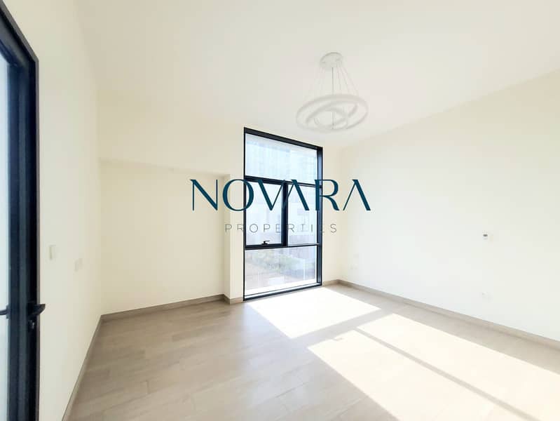 5 0dbed104-f40c-45dd-9ad7-e6d74e18dede. jpg