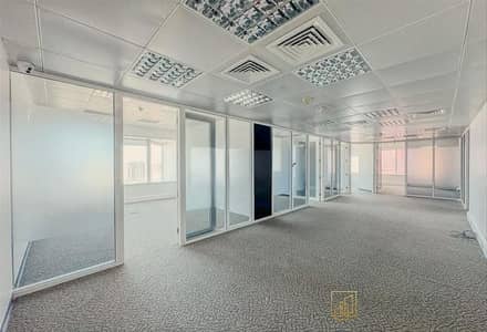 Office for Rent in Sheikh Zayed Road, Dubai - DED License | Prime Location | Flexible Layout