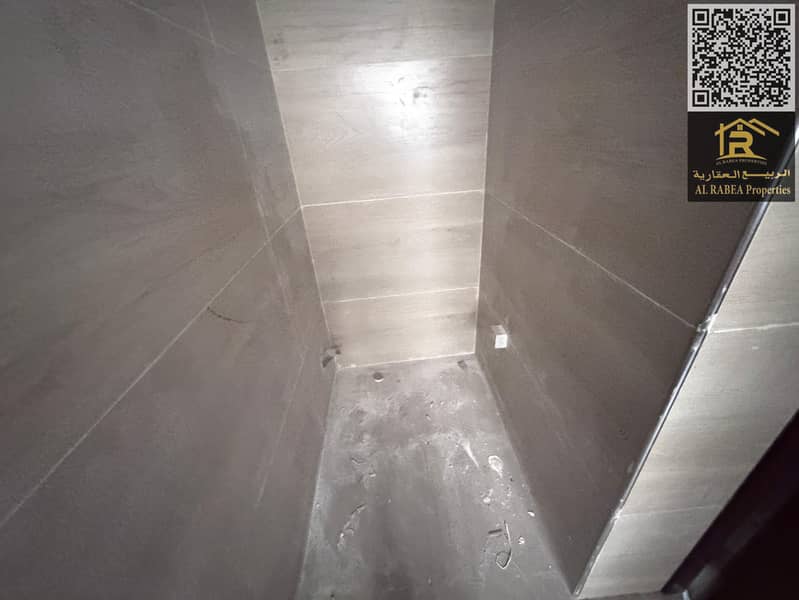 8 82320fe1-69ba-4e81-b3ef-d4277113d6b6. jpg