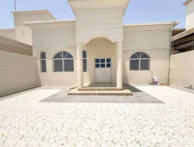 فیلا 3 غرف نوم للايجار في الشامخة، أبوظبي - 1841837e-69ab-40d6-81bd-40d6d021485d. jpg