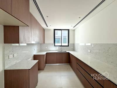 4 Bedroom Villa for Sale in Arabian Ranches 3, Dubai - Backing park | 4 bedroom | Single row unit