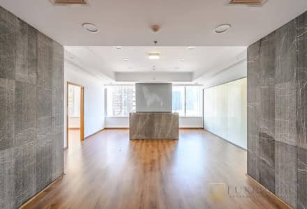 Office for Rent in Sheikh Zayed Road, Dubai - DED License | Prime Location | Flexible Layout