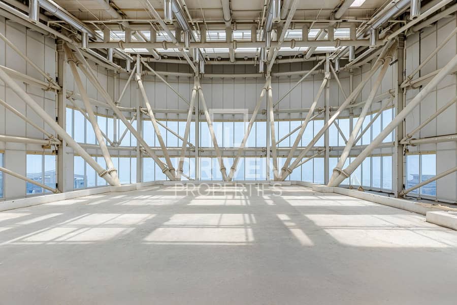位于商业湾，海湾天门大厦 的写字楼 18000000 AED - 12089030