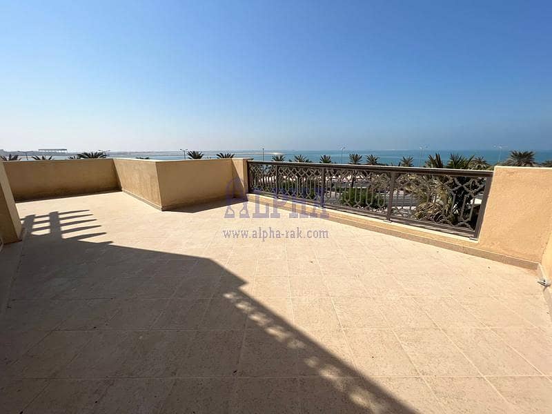 شقة في بناية فيروز،باب البحر،جزيرة المرجان 1 غرفة 1540000 درهم - 12089068
