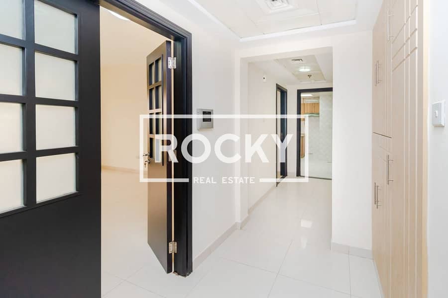 4 Rocky Real Estate - Al Barsha 1 - Al Manaf Building - Apartment (1 of 17). JPG