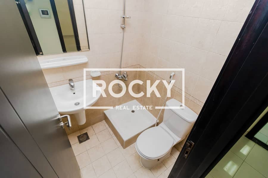 4 Rocky Real Estate - Al Barsha 1 - Al Manaf Building - Apartment (1 of 23). JPG