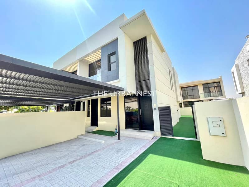 Big Layout | Vacant and Ready To Move | Large Plot