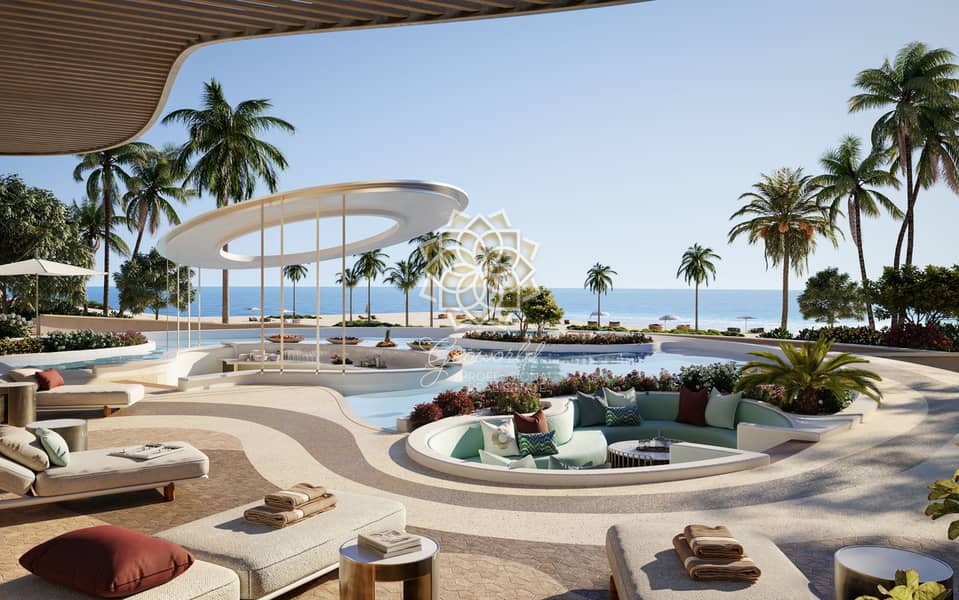 16 Jacob&Co Beach Club. jpg